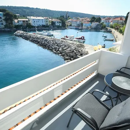 Beachfront Veli Kamik Casa de hóspedes