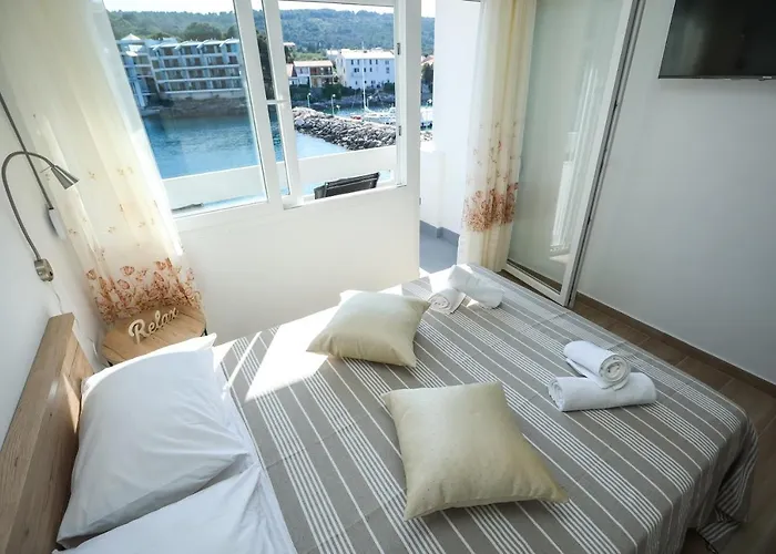 Beachfront Veli Kamik ゲストハウス 3*