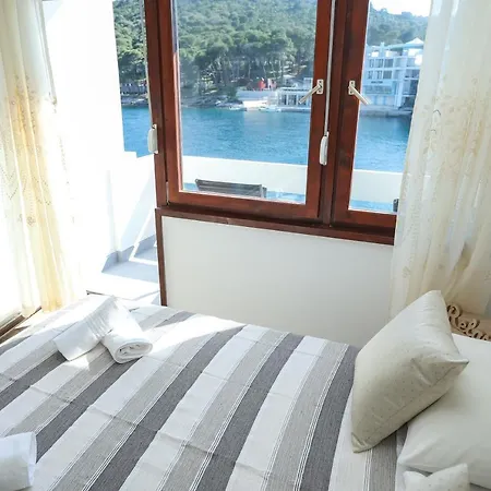 Beachfront Veli Kamik Bozava