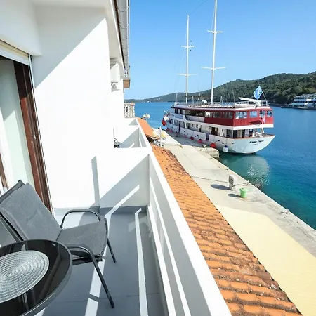 Beachfront Veli Kamik Bozava