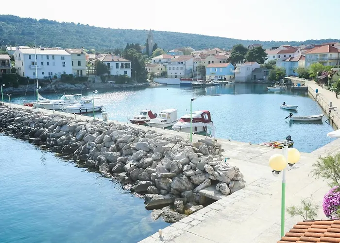 Beachfront Veli Kamik 3*