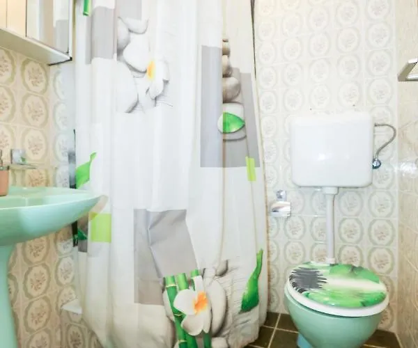 Gostinjska kuća Beachfront Veli Kamik Bozava