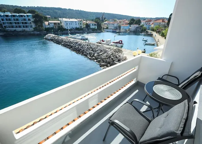 Beachfront Veli Kamik Гостевой дом